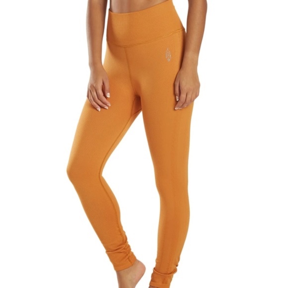 NWOT Free People Free Throw Legging in Toasted Coconut Large - Picture 1 of 12